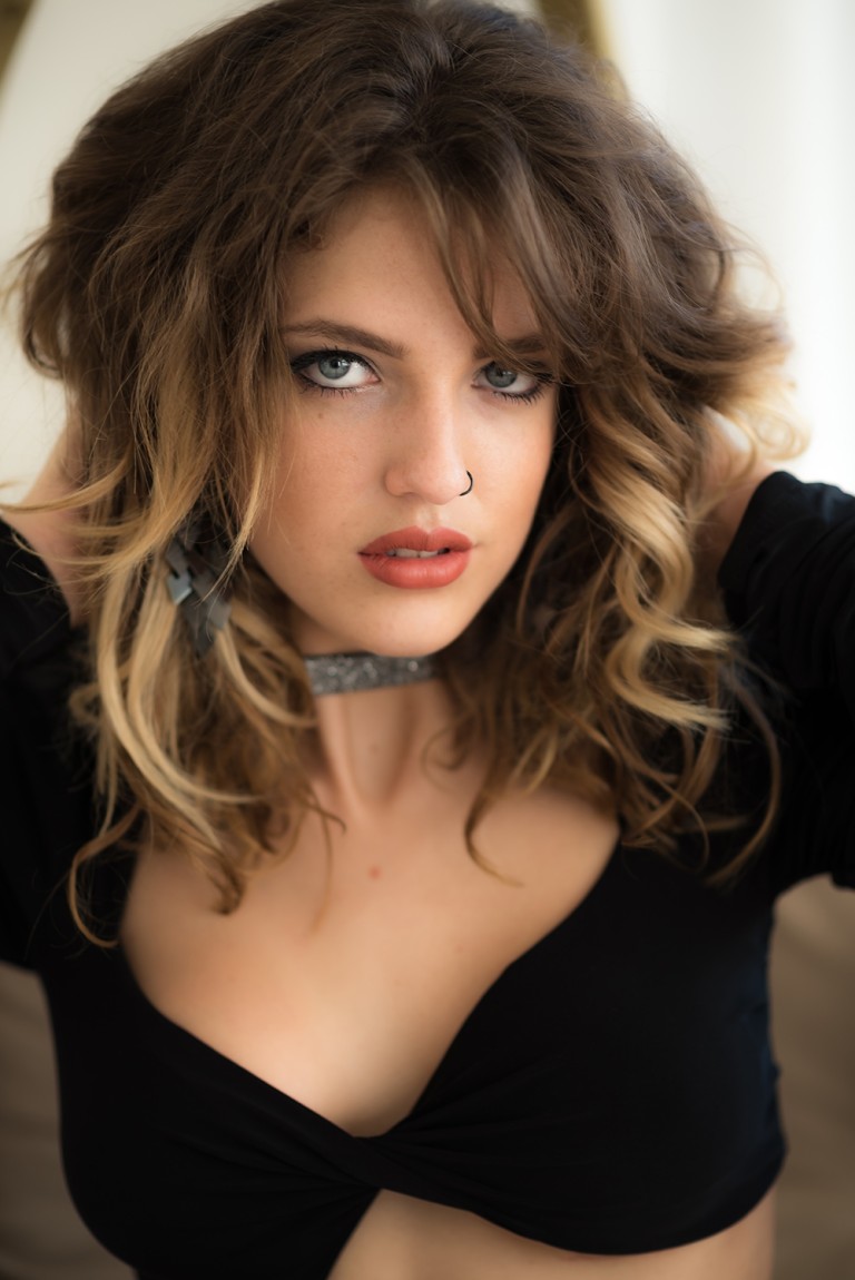 Fekete ruha hosszú ujjú