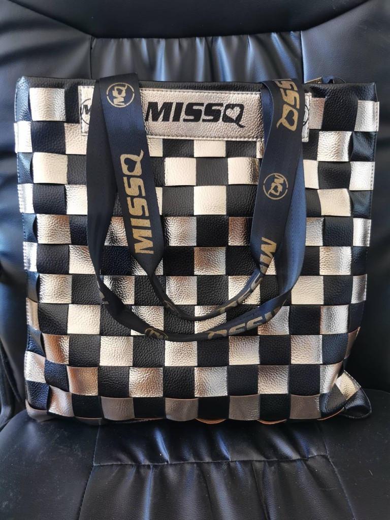 Missq táska - fekete-bronz