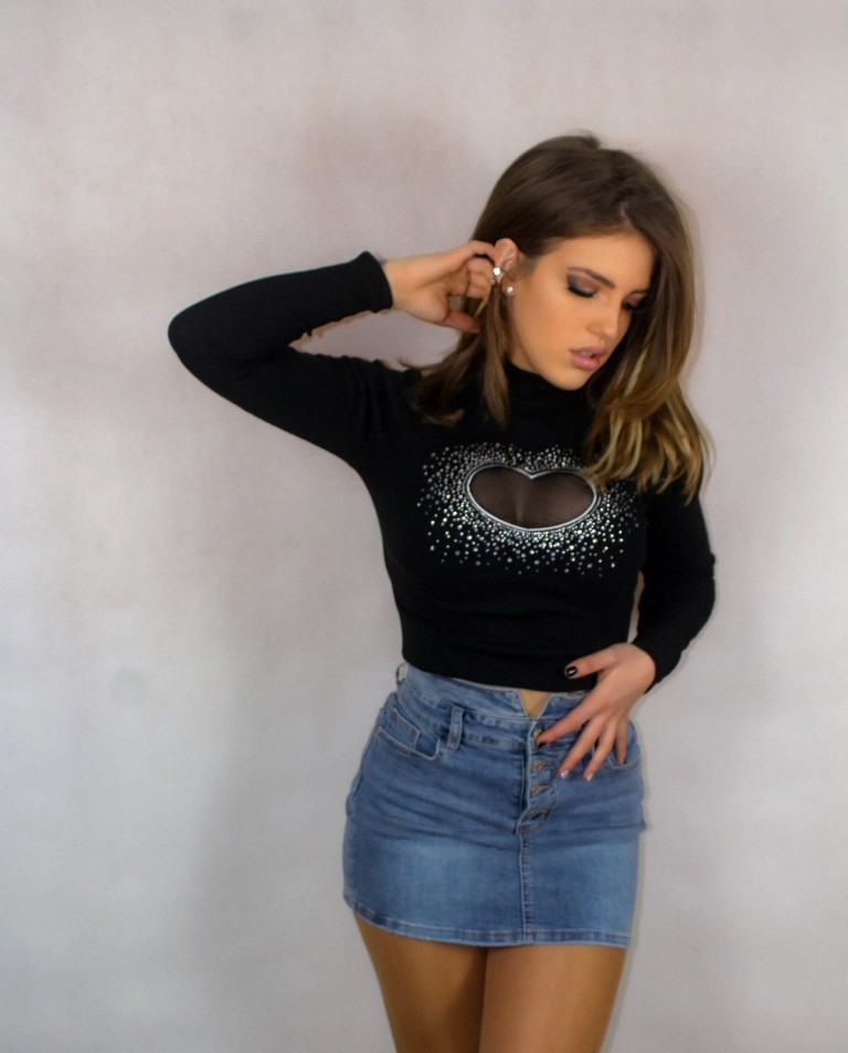 Fame Fashion szivecskés felső