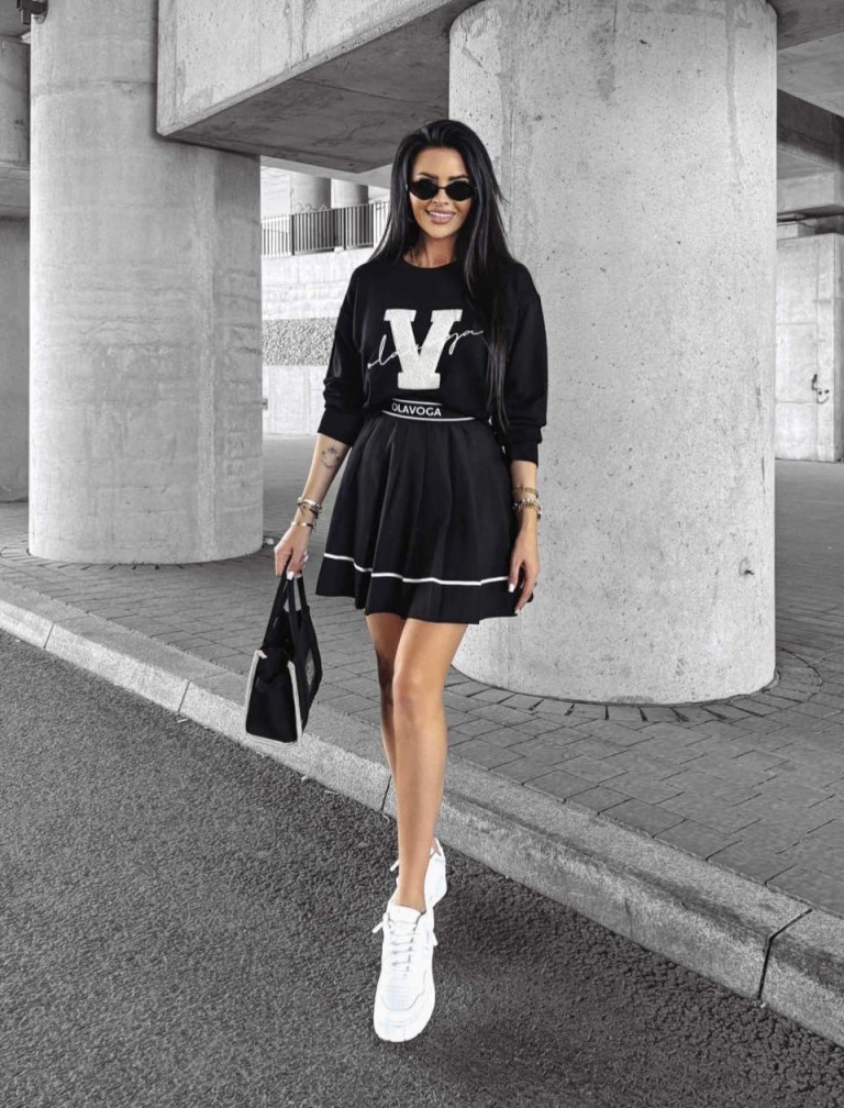 O la Voga Nella szoknya