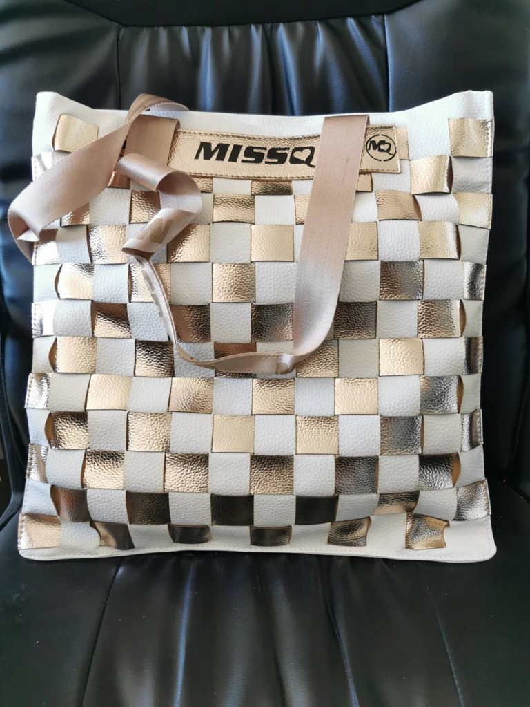 Missq táska - fehér-bronz
