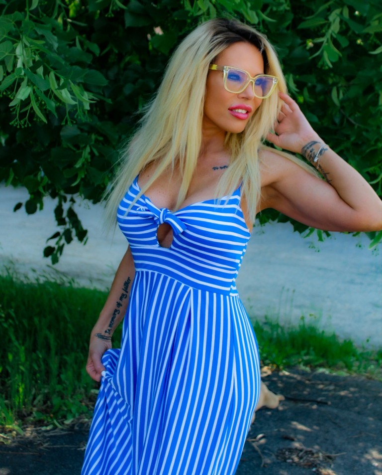 Kék-fehér nyári ruha